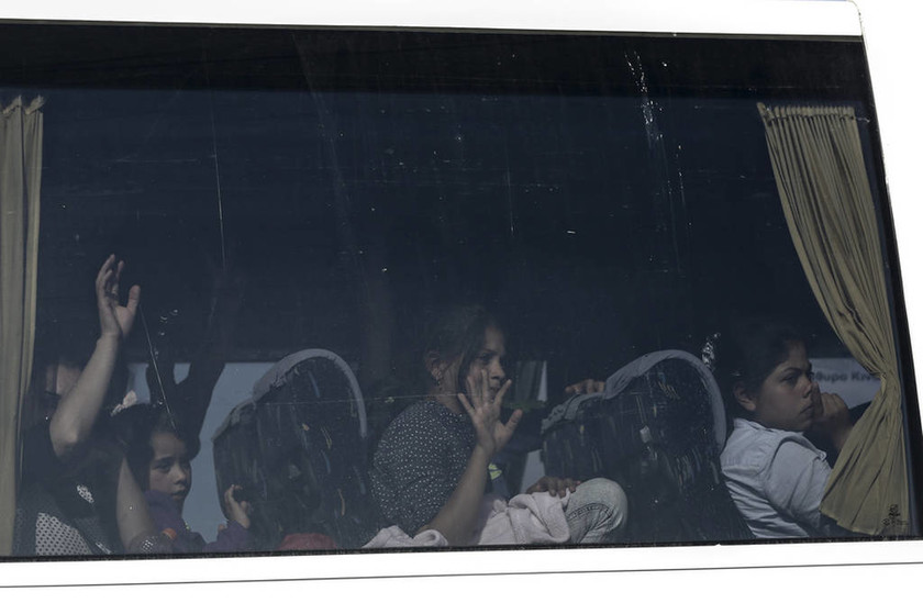 «Αδειάζει» η Ειδομένη: 2.000 άτομα αποχώρησαν χωρίς εντάσεις