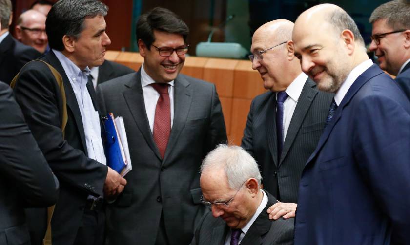 Σκληρό «πόκερ» στο Eurogroup: Εκβιάζει η Γερμανία και ζητά νέα μέτρα
