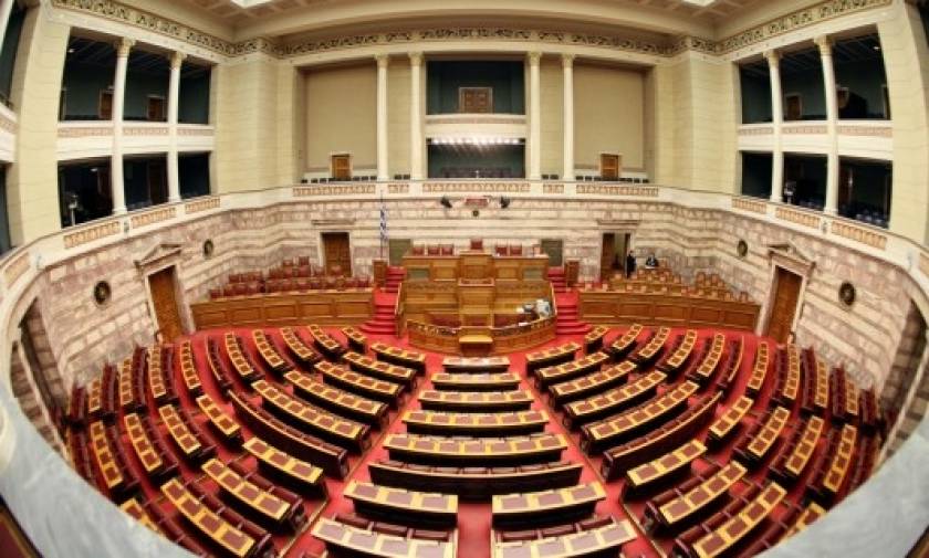 Βουλή - ΣΥΡΙΖΑ: Ερώτηση βουλευτών για σχέση της Σαββαΐδου με κατηγορύμενο του κυκλώματος εκβιαστών