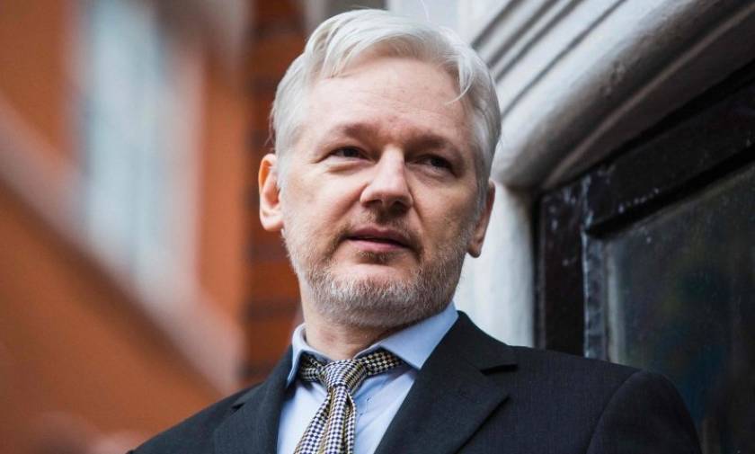 Wikileaks: Σουηδικό δικαστήριο ανανέωσε το ένταλμα σύλληψης του Ασάνζ παρά το πόρισμα του ΟΗΕ