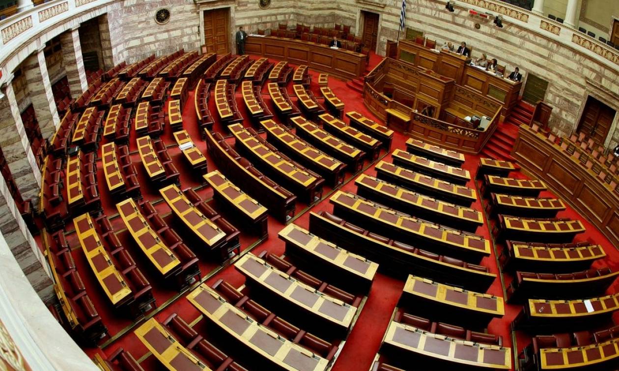 Το Γραφείο Προϋπολογισμού της Βουλής «αδειάζει» την κυβέρνηση: Ο «κόφτης» θα ενεργοποιηθεί αν…