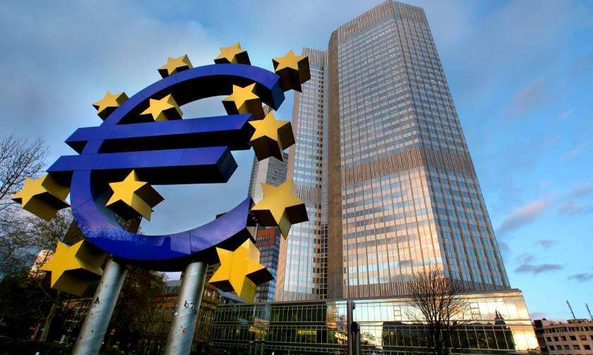 FT: Η ΕΚΤ κάνει αποδεκτά τα ελληνικά ομόλογα για τη χρηματοδότηση των ελληνικών τραπεζών