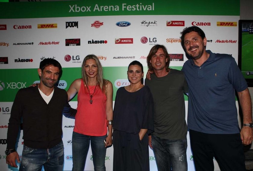 Ο Γιώργος Καραγκούνης, η Φανή Χαλκιά, η Πέγκυ Αντωνάκου, Γενική Διευθύντρια της Microsoft Ελλάς, ο Λάμπρος Παπακώστας και ο Ευθύμης Ρετζιάς 