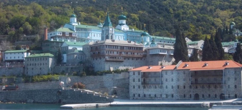 Αυτό είναι το μοναστήρι του Αγίου Όρους που θα επισκεφθεί ο Βλαντιμίρ Πούτιν