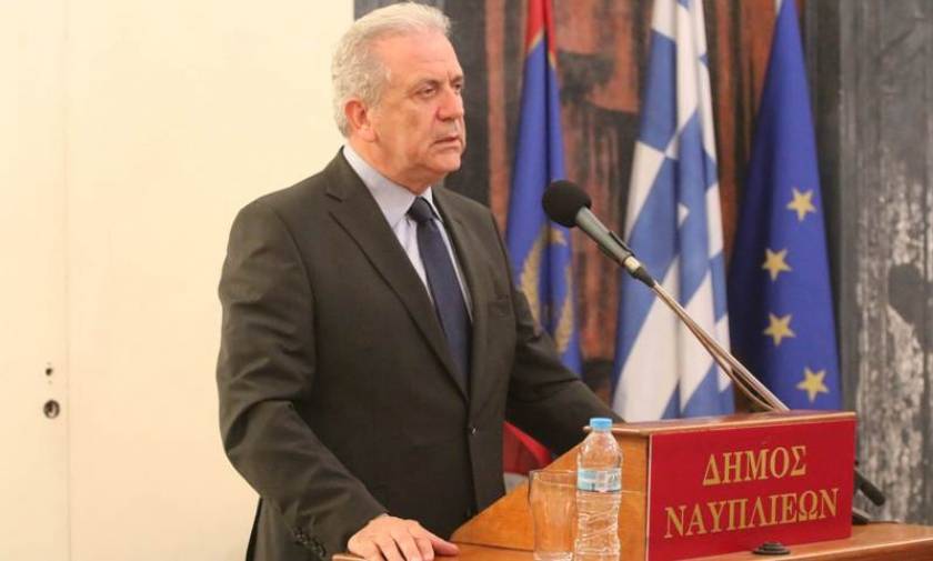 Αβραμόπουλος: Φαντάσματα εθνικισμού, λαϊκισμού και διαίρεσης αντιθμετωπίζει η Ευρώπη