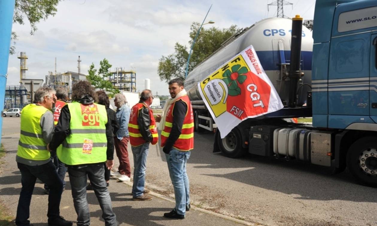 Γαλλία: Βελτιώνεται μεν η κατάσταση με τον ανεφοδιασμό καυσίμων, παραμένει όμως η κρίση