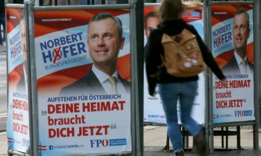 Προβάδισμα της αυστριακής ακροδεξιάς σε νέες δημοσκοπήσεις