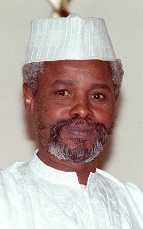 Ιστορική καταδίκη: Iσόβια για εγκλήματα κατά της ανθρωπότητας στον πρώην πρόεδρο του Τσαντ (Vid)