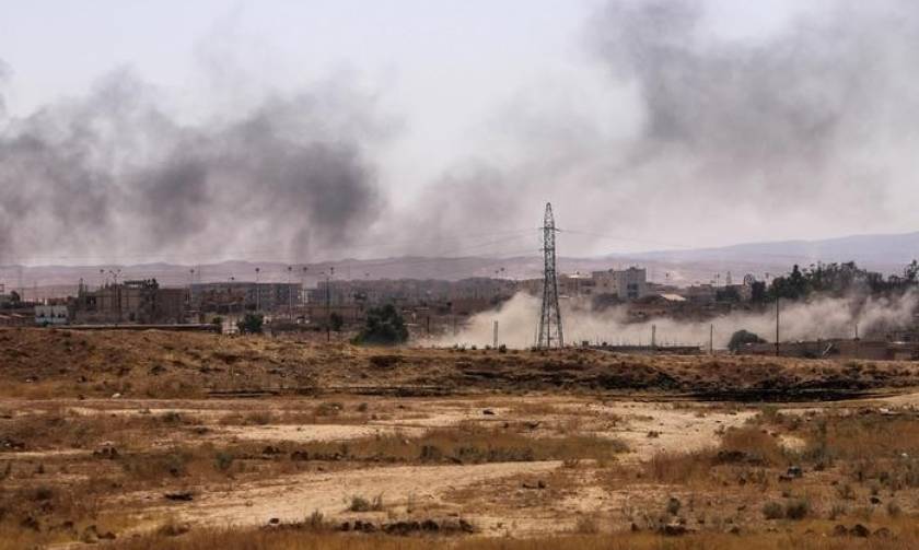 Συρία: Δεκάδες άμαχοι νεκροί από αεροπορικούς βομβαρδισμούς - Ανθρωπιστική βοήθεια στην Νταράγια