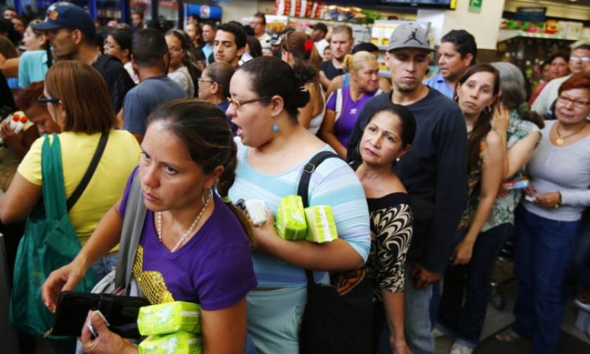 Βενεζουέλα: «Θέλουμε φαγητό» φώναζαν οι διαδηλωτές (video)