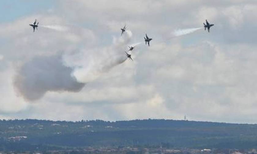 Σοκ στον αέρα: Συνετρίβησαν δύο πολεμικά αεροσκάφη των ΗΠΑ παρουσία Ομπάμα