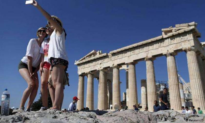 Αύξηση ΦΠΑ-προσφυγική κρίση δεν εμποδίζει τους Γερμανούς τουρίστες να κάνουν διακοπές στην Ελλάδα