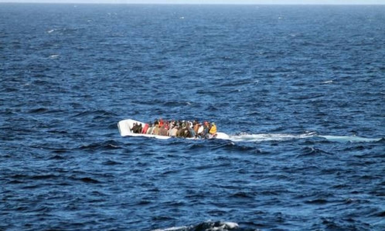 Διάσωση εκατοντάδων μεταναστών νότια της Σικελίας