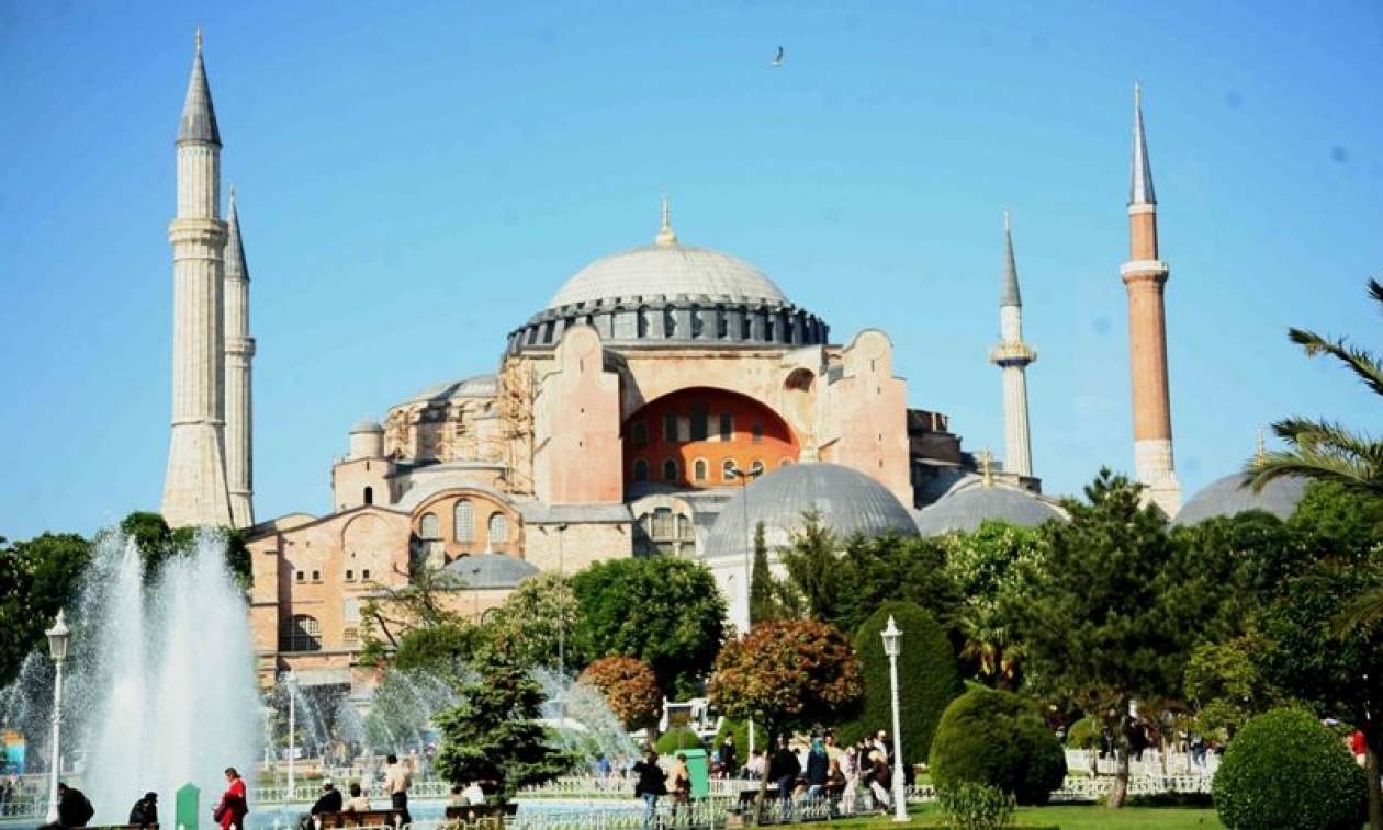 Βίντεο - πρόκληση: Οι Τούρκοι μετέτρεψαν σε τζαμί την Αγιά Σοφιά