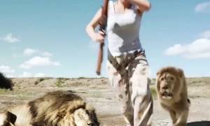 Βίντεο – σοκ: Λιοντάρι παίρνει εκδίκηση από κυνηγούς που ποζάρουν με το νεκρό «φίλο» του!