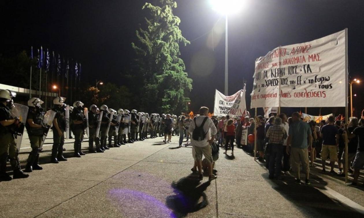 Ολονύχτια διαμαρτυρία ενάντια στις εξορύξεις χρυσού στη Χαλκιδική και το Κιλκίς