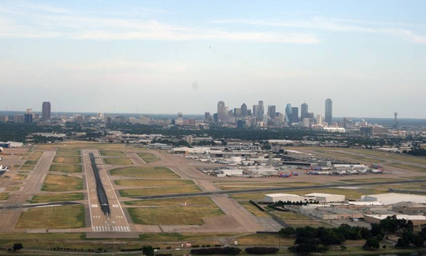 Συναγερμός στο Τέξας: Πυροβολισμοί στο αεροδρόμιο του Ντάλας (vid)