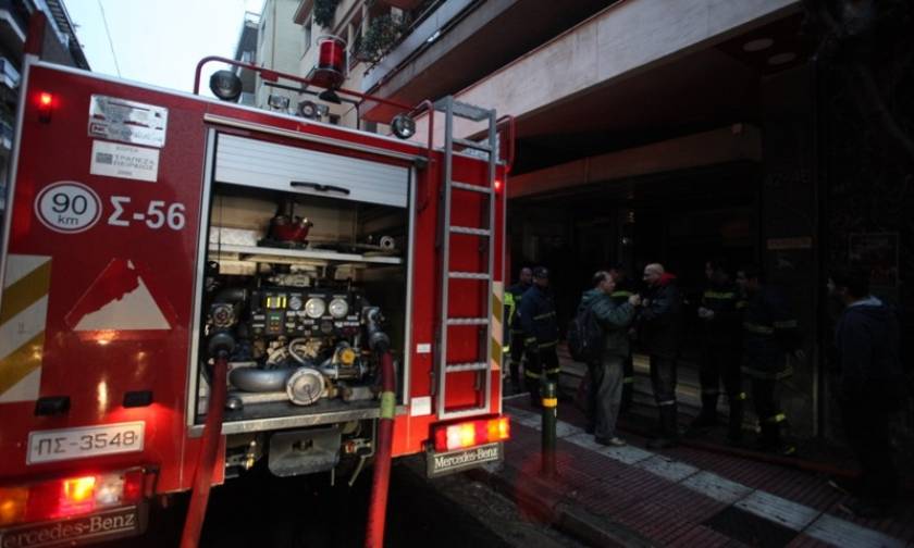 Πανικός στα Ιωάννινα: Φωτιά σε πολυκατοικία - Ένοικος πήδηξε από το μπαλκόνι για να σωθεί