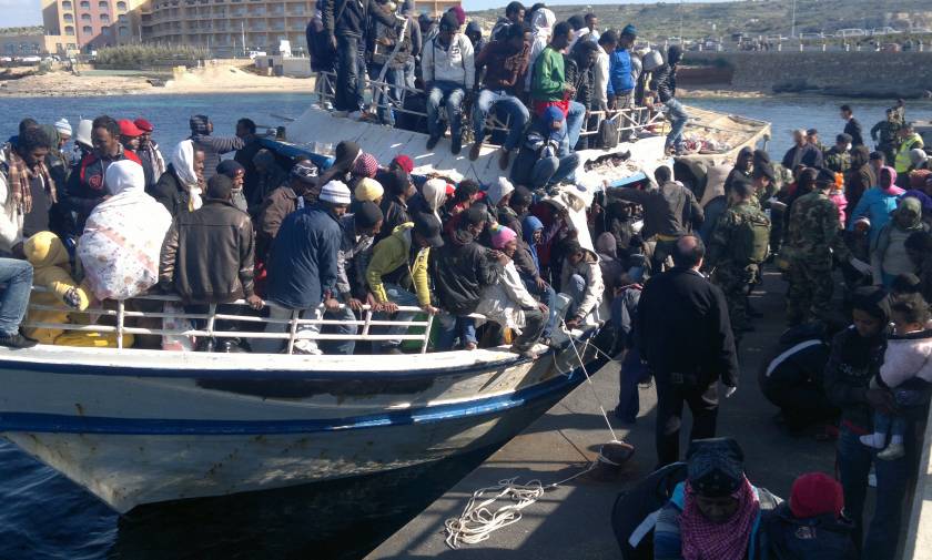 Δείτε πόσους πρόσφυγες «περιμένει» φέτος η Ευρώπη - Χιλιάδες διασώσεις μεταναστών νότια της Σικελίας
