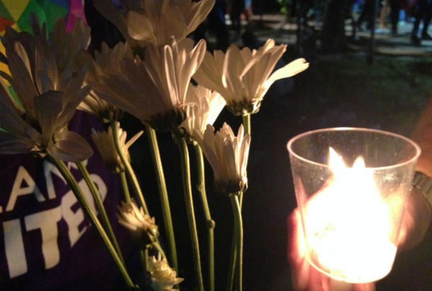ΗΠΑ: 50 χιλιάδες κάτοικοι του Ορλάντο τίμησαν τους νεκρούς της δολοφονικής επίθεσης 