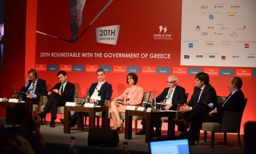 Συνέδριο Economist: «Καβγάς» Χουλιαράκη - Τζιαμαρόλι για τα πρωτογενή πλεονάσματα
