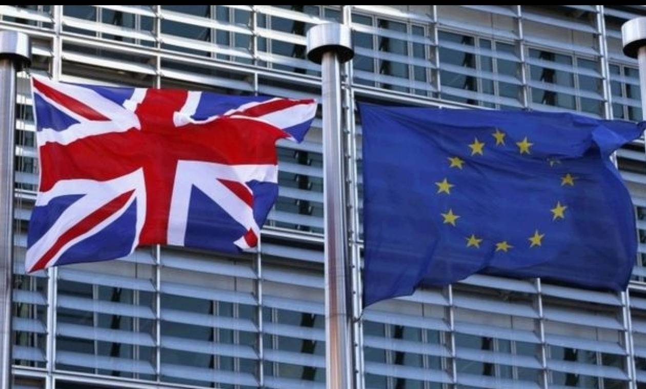 Δημοψήφισμα Βρετανία - J.P. Morgan: Μικρό προβάδισμα η παραμονή της Βρετανίας στην ΕΕ