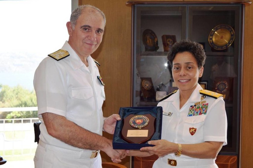 Επίσκεψη Διοικητού ναυτικών Δυνάμεων Ευρώπης και Αφρικής στο Ναύσταθμο Κρήτης (pics)