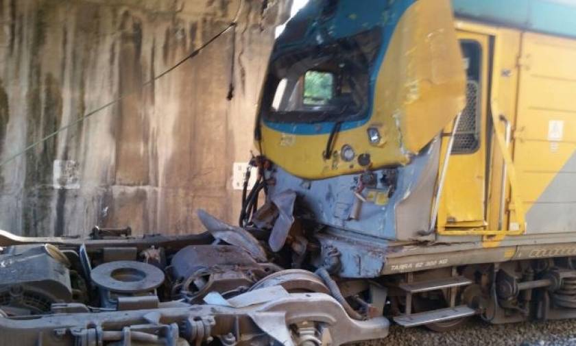 Τουλάχιστον 130 τραυματίες σε σιδηροδρομικό ατύχημα στην Αφρική (pics+vid)