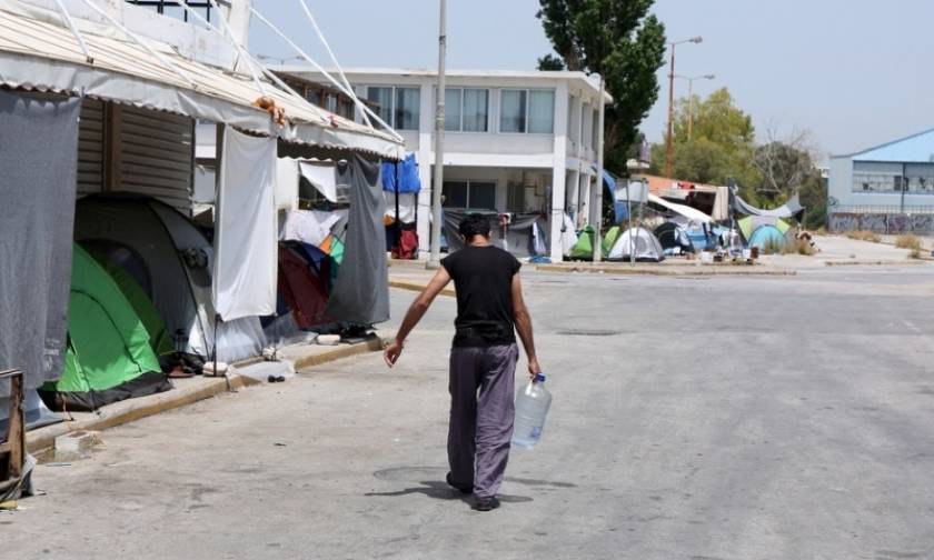 Νέες αφίξεις προσφύγων στα νησιά - Στις 57.141 ο αριθμός τους σε ολόκληρη τη χώρα