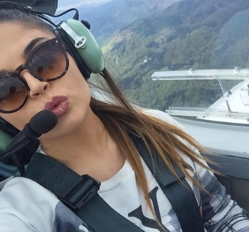 Ηράκλειο: Αυτή είναι η πιο σέξι πιλότος της χώρας! (photos)