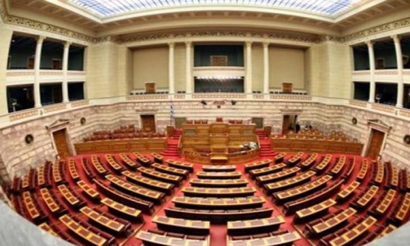 Βολές ΝΔ κατά κυβέρνησης για τον εκλογικό νόμο και ερώτηση στη Βουλή