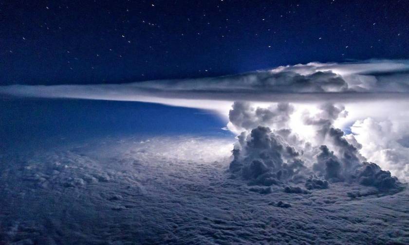 Αυτή είναι η πιο συγκλονιστικά όμορφη φωτογραφία καταιγίδας (photo)