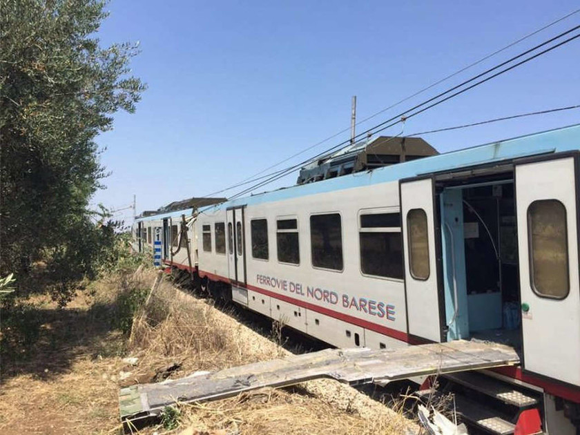 Τραγωδία στην Ιταλία: Μετωπική σύγκρουση τρένων έξω από το Μπάρι (pics + vids)
