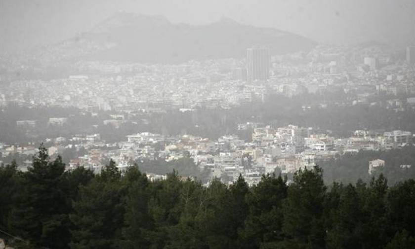 Έσπασε κάθε ρεκόρ το όζον - Η ατμοσφαιρική ρύπανση έπνιξε την Αθήνα