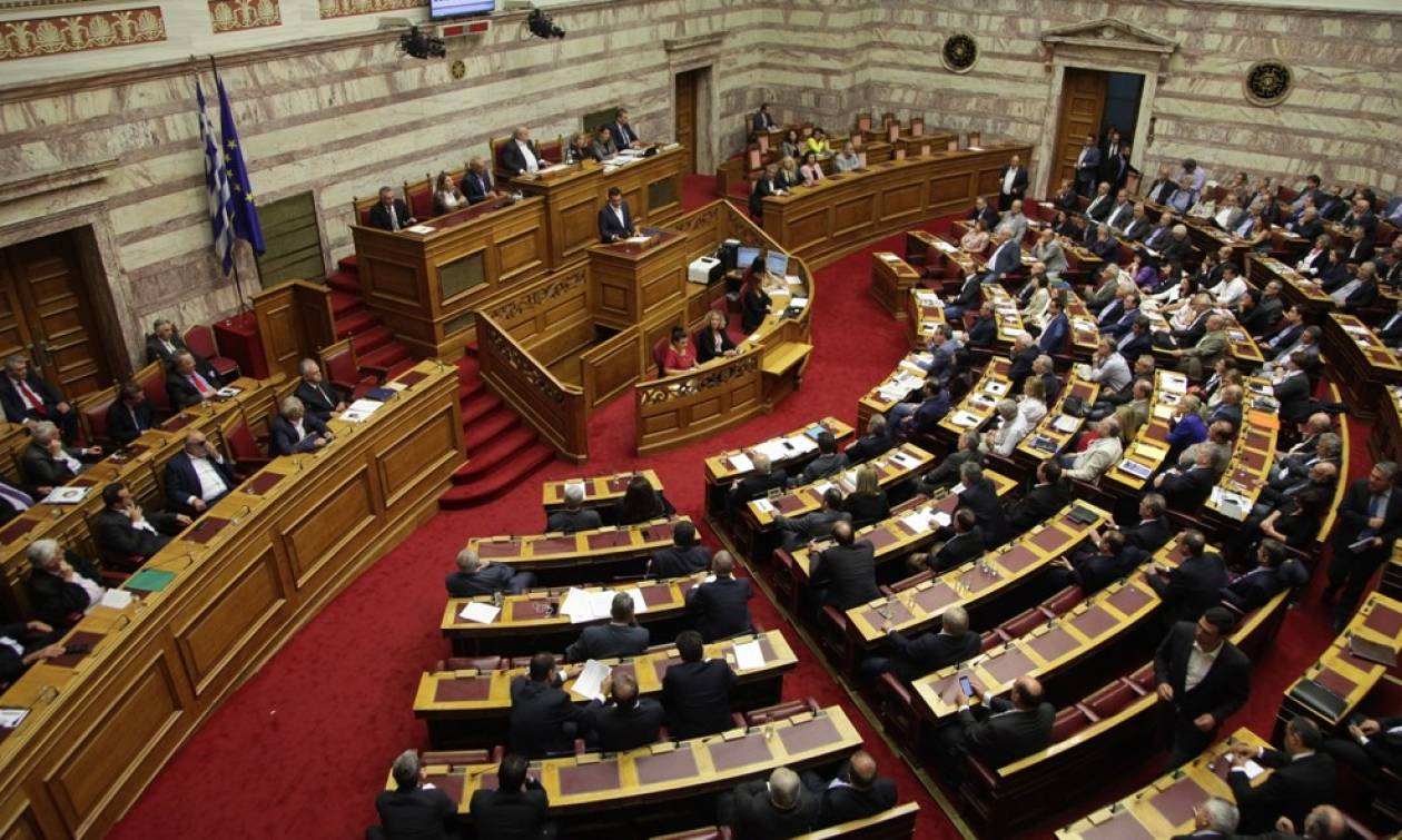 Έρευνα για το σκάνδαλο με τις μίζες ζητούν 45 βουλευτές του ΣΥΡΙΖΑ