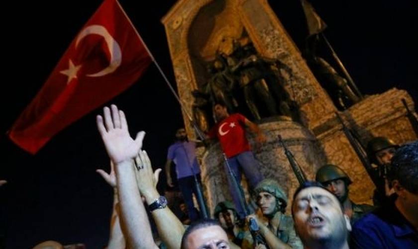 Πραξικόπημα Τουρκία: Δείτε LIVE τι συμβαίνει σε Άγκυρα, Κωνσταντινούπολη και Σμύρνη