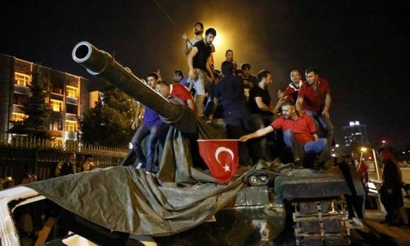 Turkish forces fight to crush coup remnants after Erdogan returns