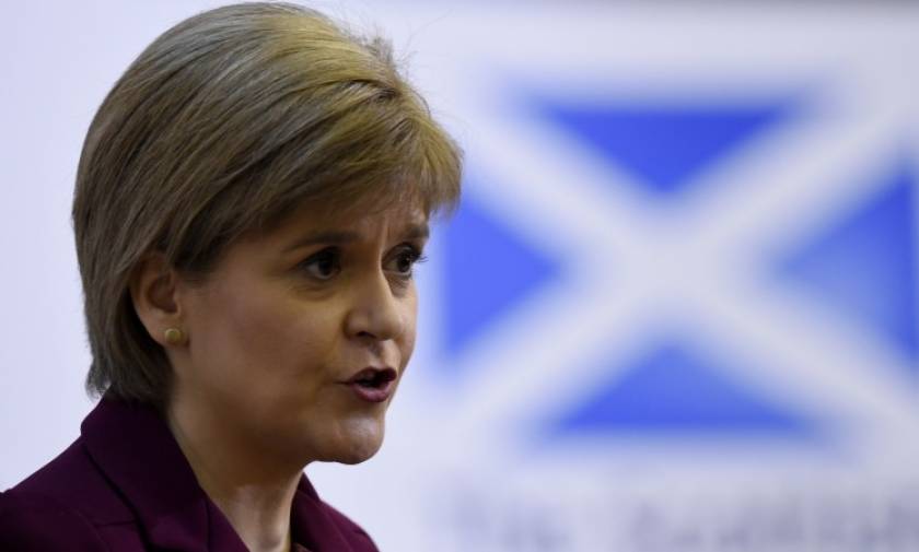 Δεν αποκλείει η πρωθυπουργός της Σκωτίας παραμονή σε ΕΕ και Βρετανία