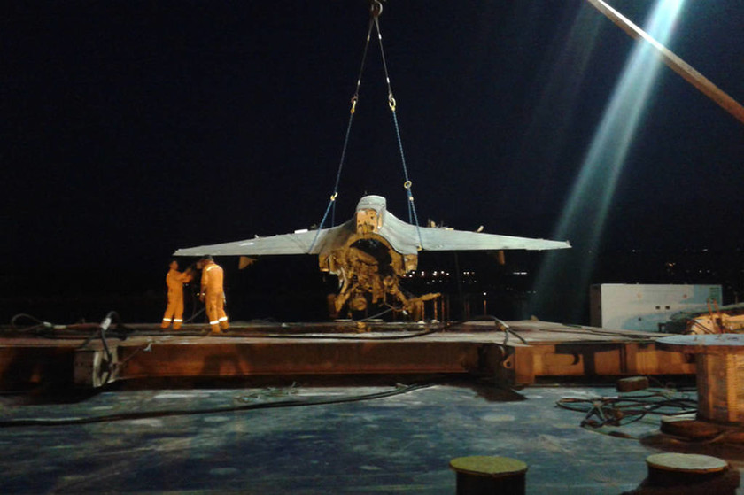 Ανέλκυση Αεροσκάφους F-16 Blk 52+ (pics)
