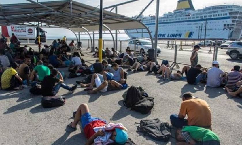 Άδειασε από πρόσφυγες και μετανάστες το λιμάνι του Πειραιά