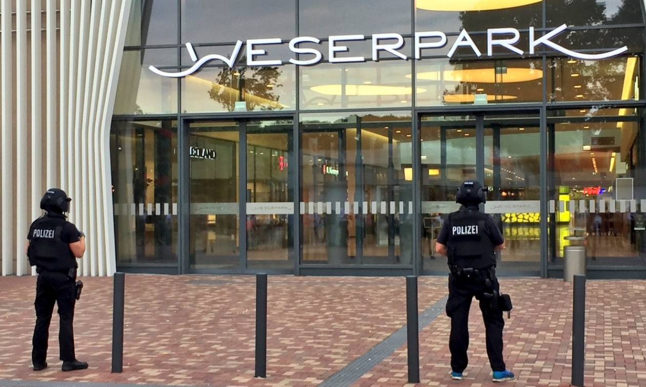 Συναγερμός στη Γερμανία: Εκκενώθηκε εμπορικό κέντρο στην Βρέμη (Pics & Vids)
