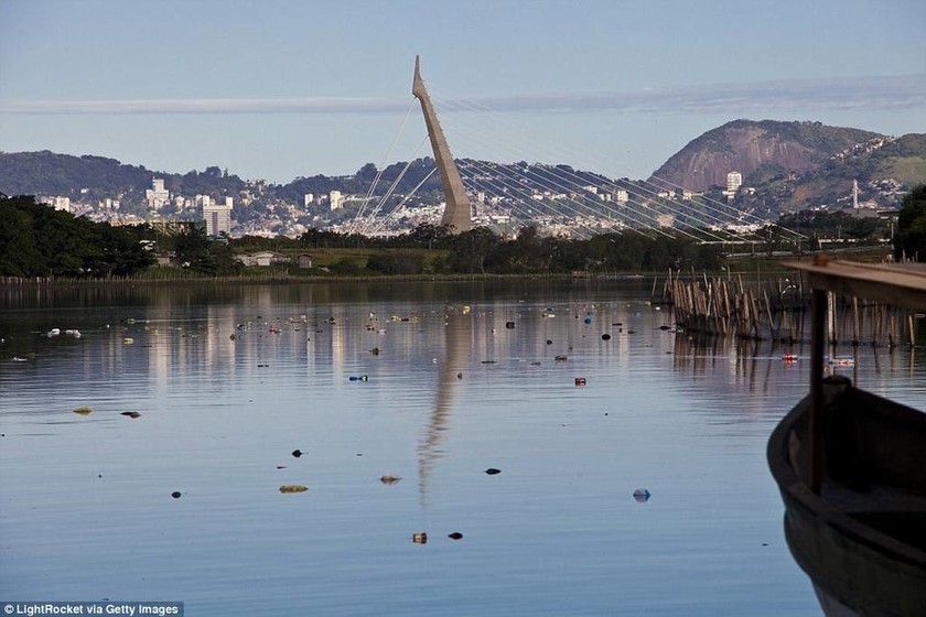 Ρίο: Ανθρώπινα πτώματα, νεκρά ζώα και μολυσμένα νερά στου χώρους διεξαγωγής των Ολυμπιακών Αγώνων