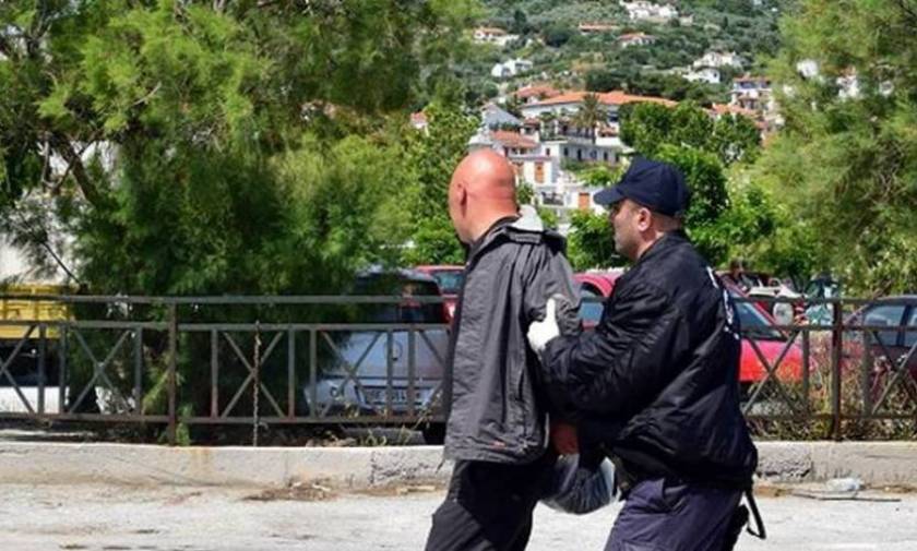 Συλλήψεις για παράνομη μετανάστευση και ληστείες σε Μυτιλήνη, Χίο και Σάμο