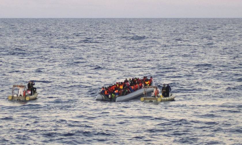 Τουλάχιστον 1.800 μετανάστες διασώθηκαν ανοιχτά της Λιβύης