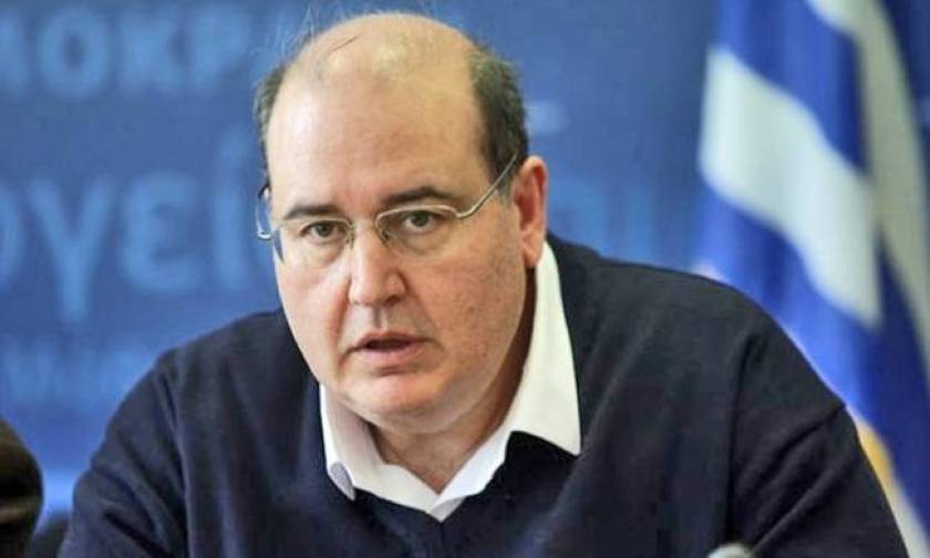 Βουλή: Διασταύρωσαν τα…ξίφη τους Φίλης και Κωνσταντόπουλος