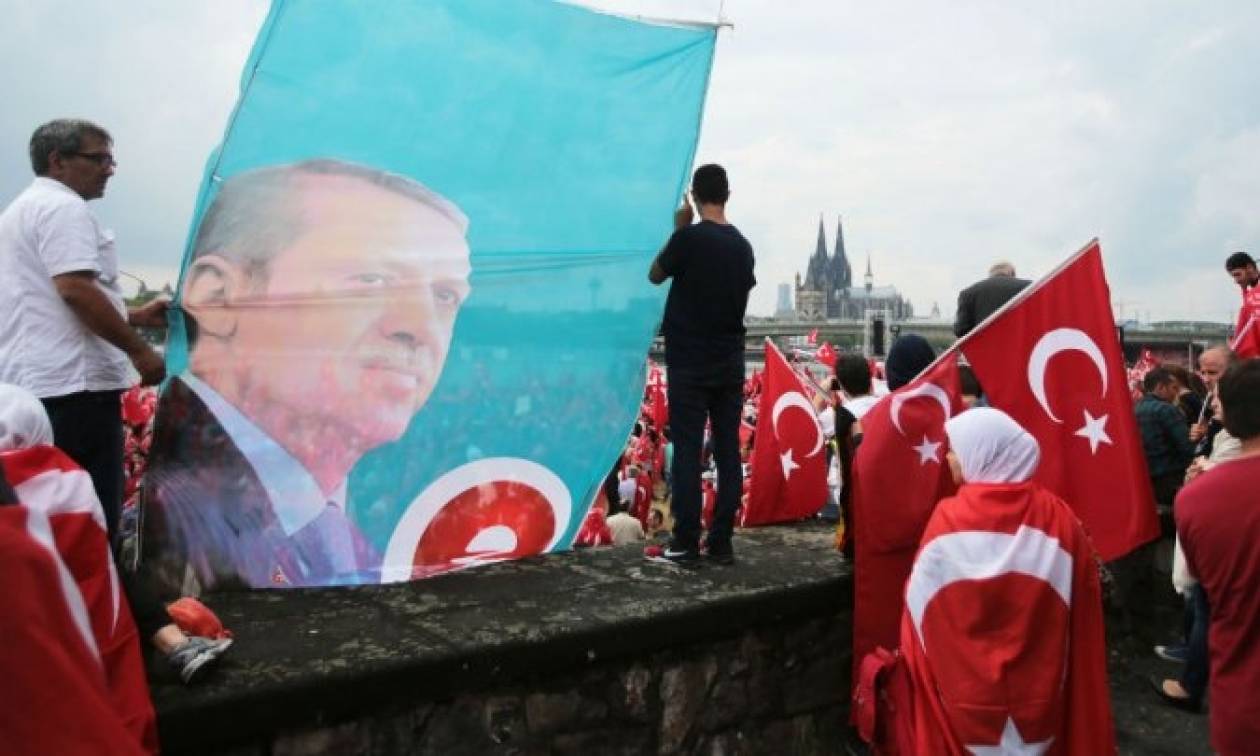 Τουρκία: Υπό κράτηση Γερμανίδα για διασυνδέσεις με το δίκτυο Γκιουλέν