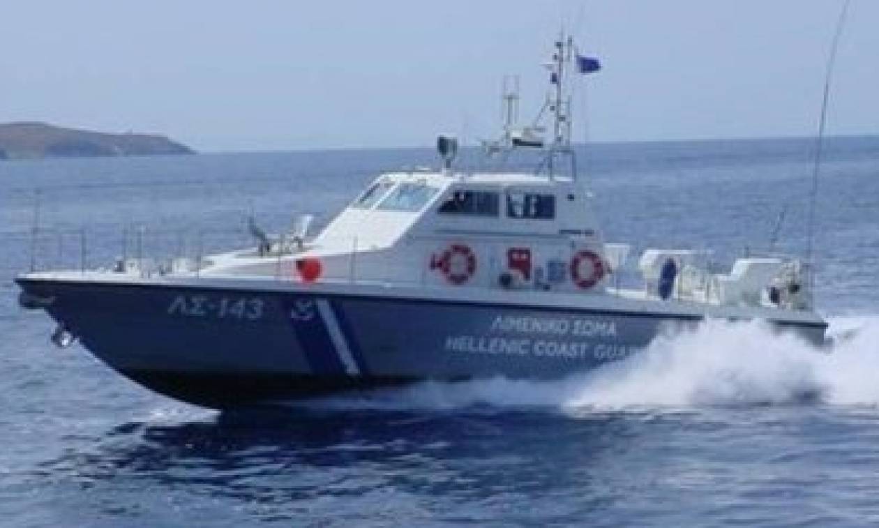 Κρήτη: Περιπέτεια στη… θάλασσα - Πλοίο προσέκρουσε σε προβλήτα