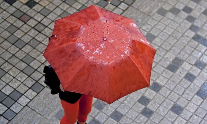 Καιρός Σαββατοκύριακου: Πού θα χρειαστείτε ομπρέλα