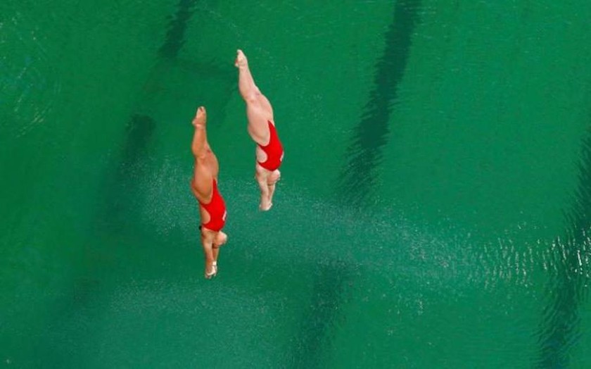 Ολυμπιακοί Αγώνες 2016: Το νερό έγινε πράσινο (!!!) στο κολυμβητήριο «Μαρία Λενκ»