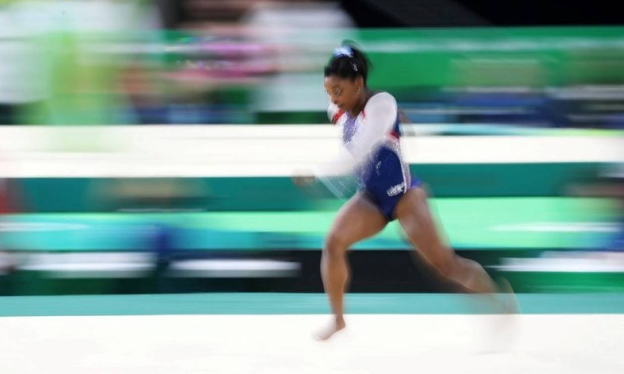 Ολυμπιακοί Αγώνες 2016: Ιδού οι αποδείξεις ότι η «χρυσή» Σιμόν Μπάιλς μπορεί να... πετάξει (pics)